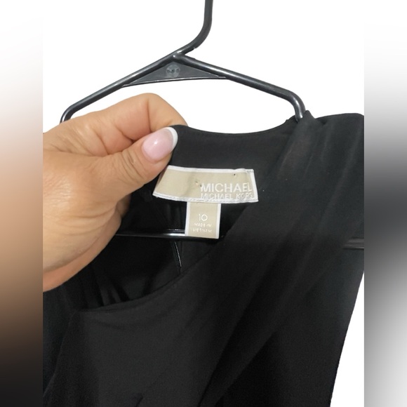 💜💚Michael Kors criss cross sleeveless dress. - Picture 3 of 14